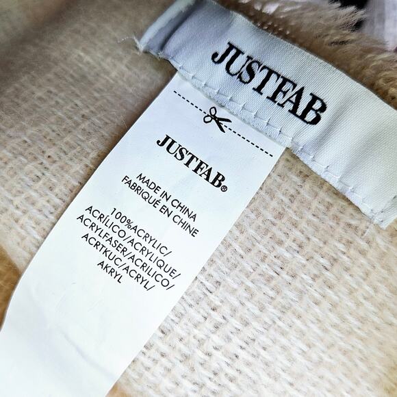 JustFab Thick Blanket Scarf Square Cream Gray Color Block Warm Cozy Comfortable - Picture 4 of 5